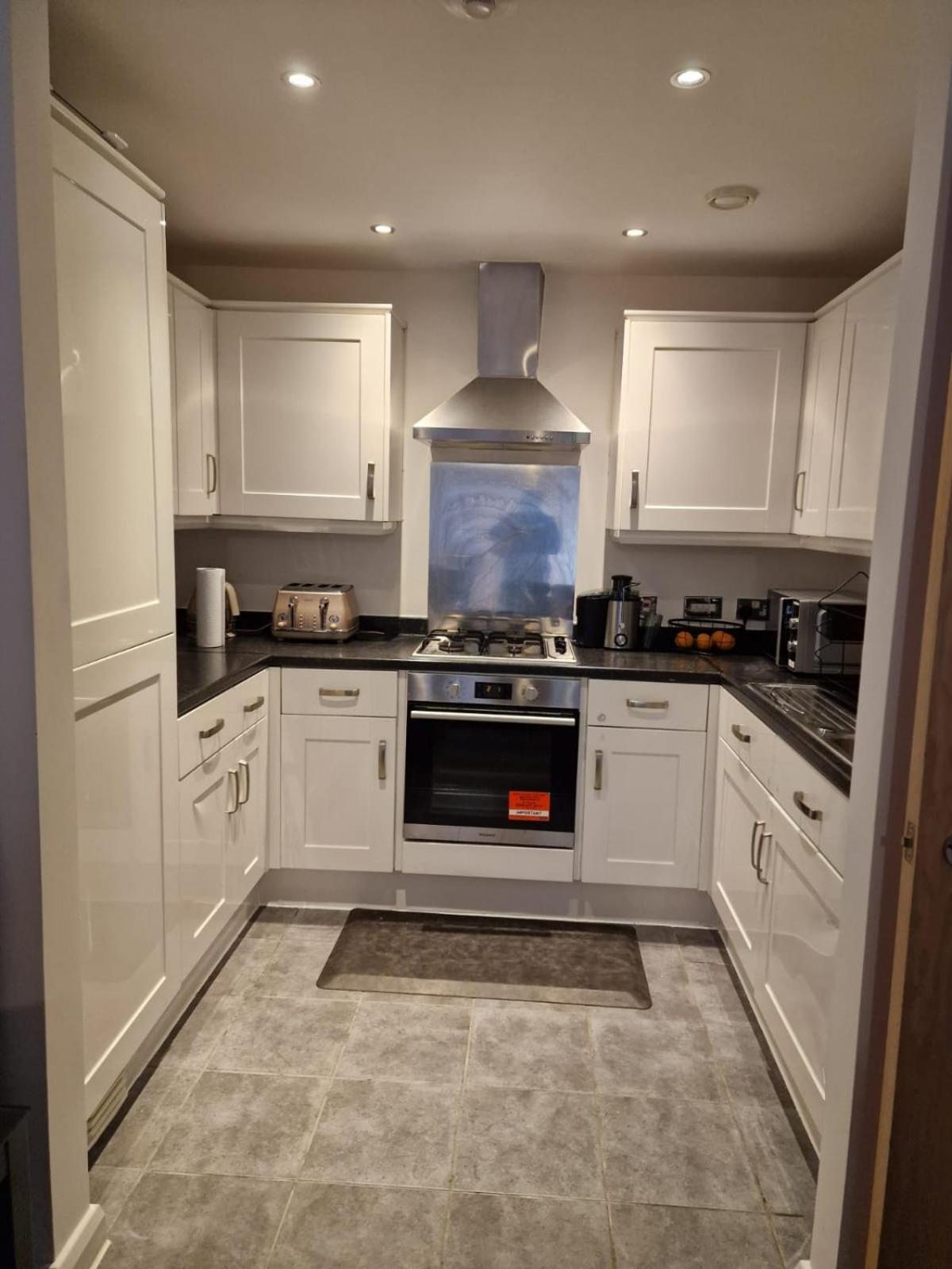 Canary Wharf View Apartments London Ngoại thất bức ảnh