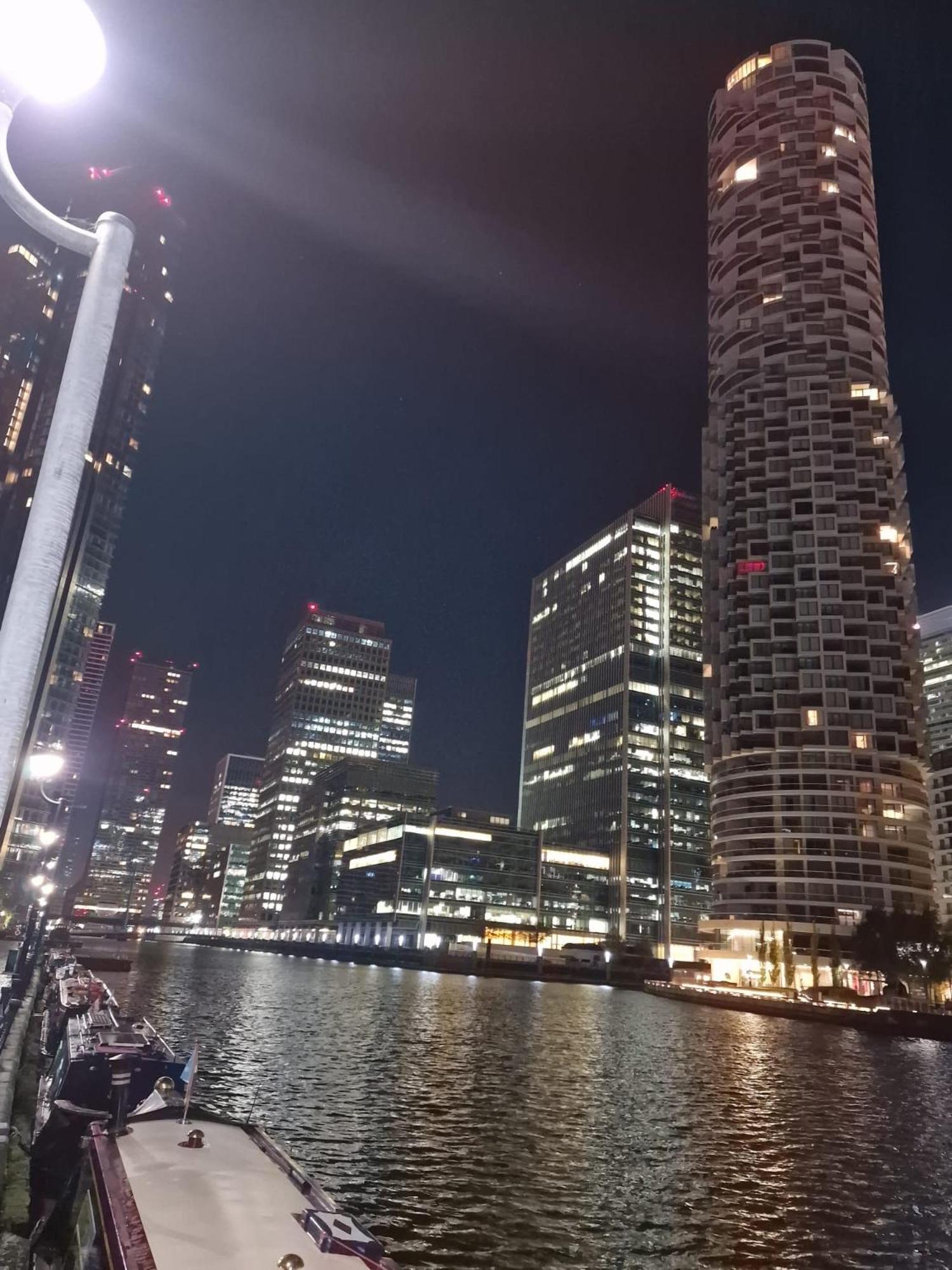 Canary Wharf View Apartments London Ngoại thất bức ảnh